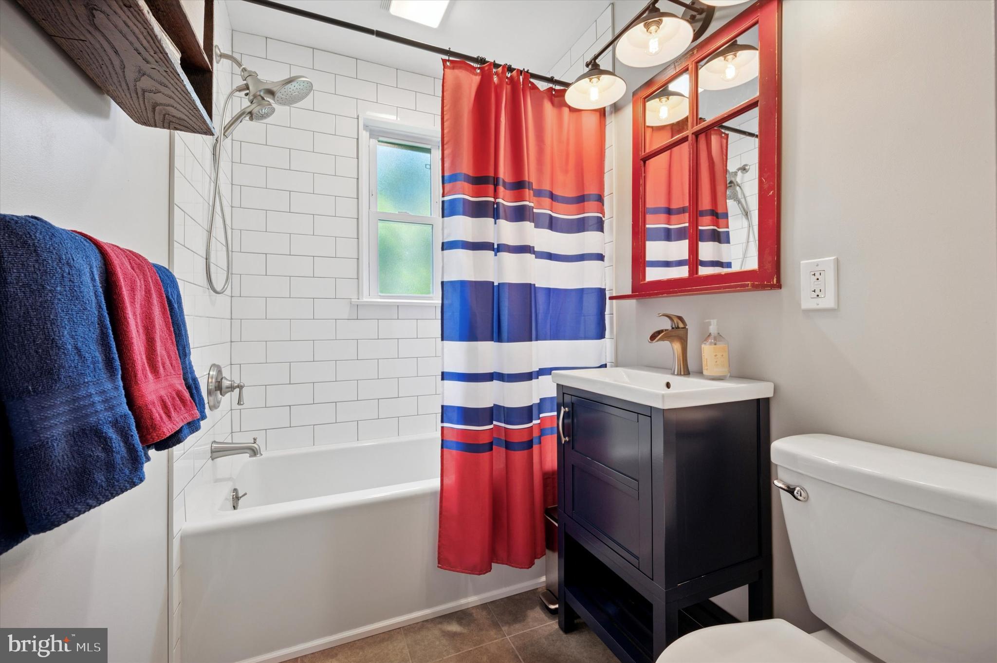 900 West Bristol Road Warminster, PA 18974 - Photo 9 of 24 Full Bathroom