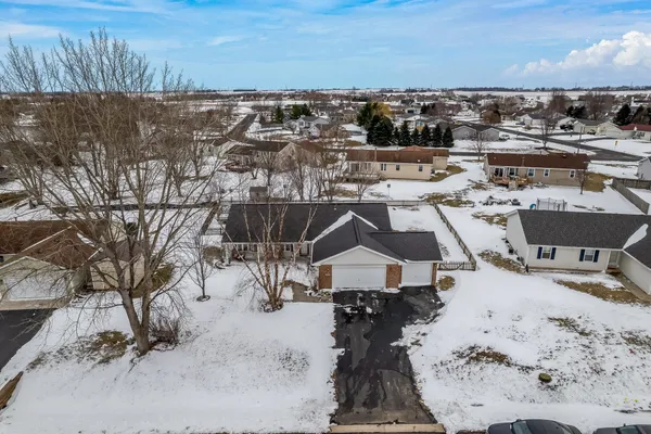 $250,000 | 136 Harvest Glenn Drive, Davis Junction, IL 61020