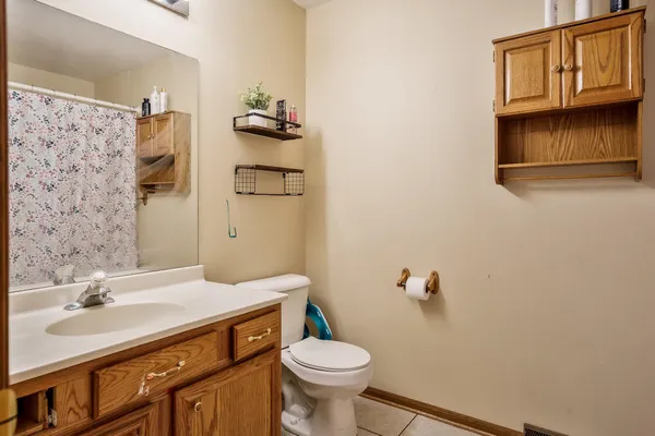 $250,000 | 136 Harvest Glenn Drive, Davis Junction, IL 61020