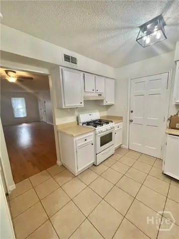 $1,500 | 5 Cromwell Place, Savannah, GA 31410