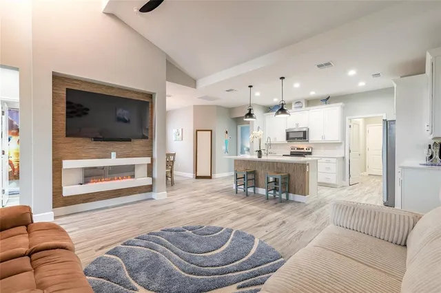 $399,900 | 333 Pop Top Lane, Daytona Beach, FL 32124