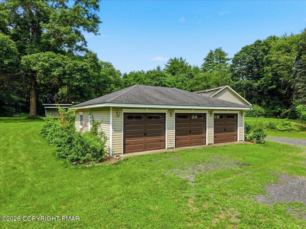 787 Polk Valley Road Stroudsburg, PA 18360 - Photo 19 of 99 3 Car Garage