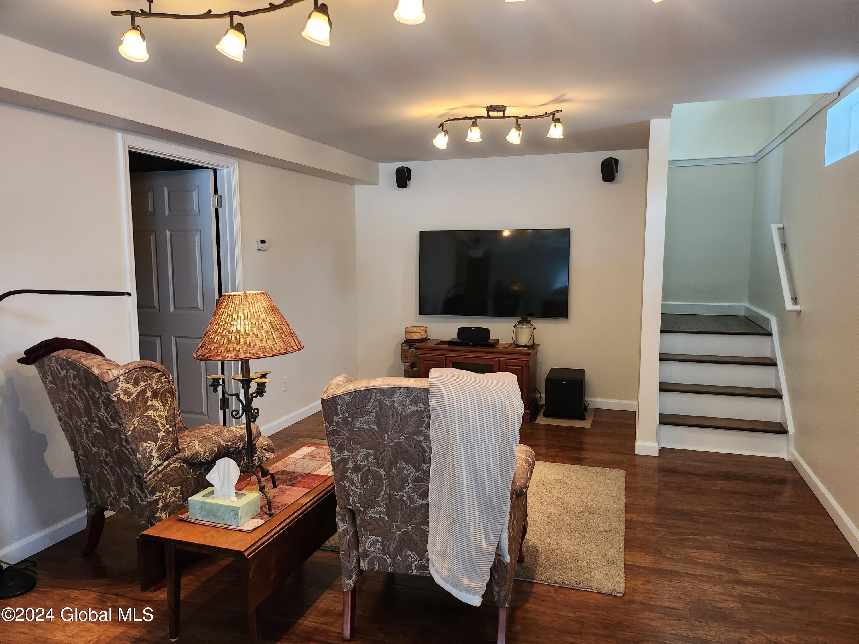 501 Dean Road Kingsbury, NY 12839 - Photo 26 of 74 Family Rm