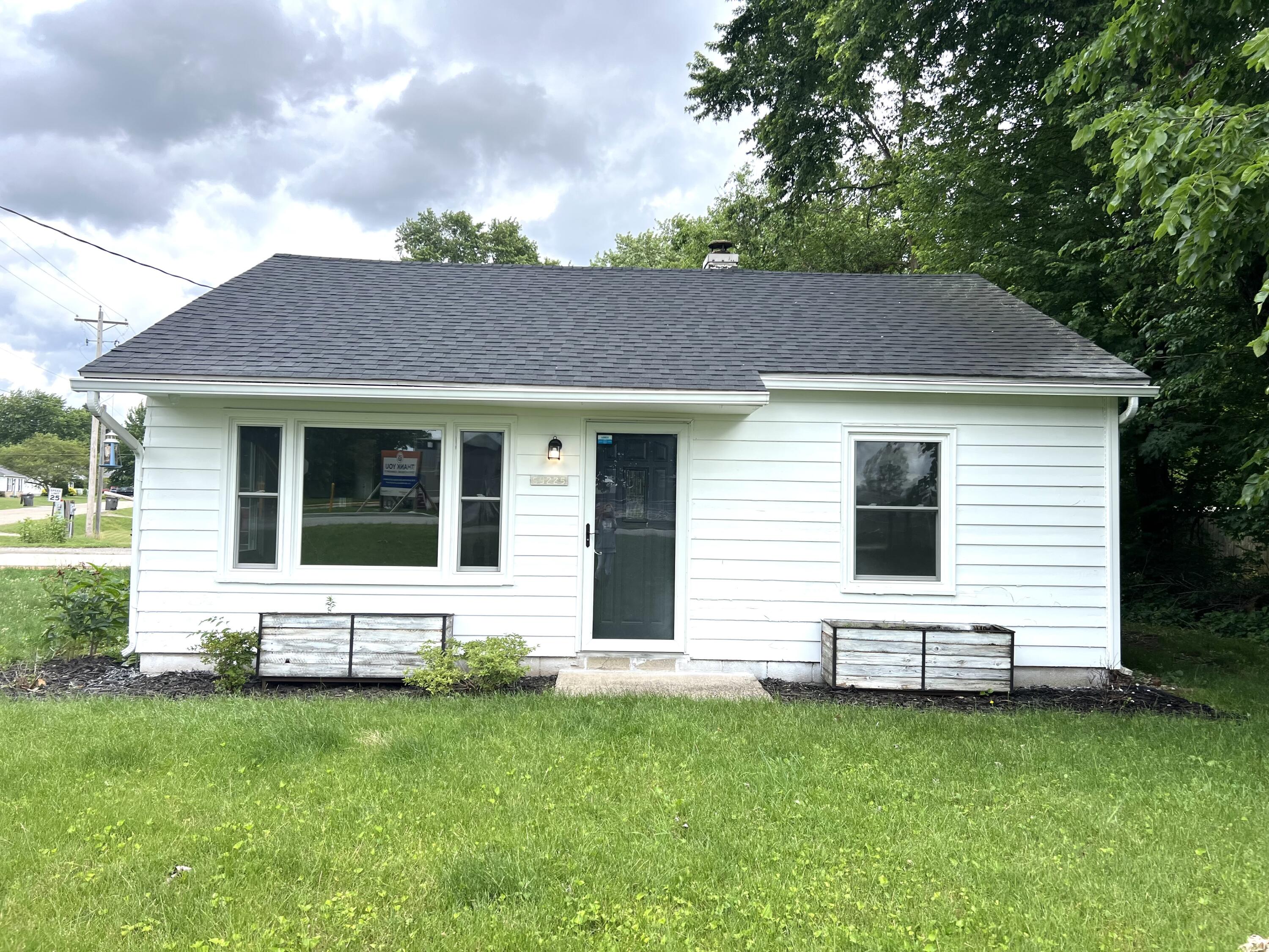 69225 Section Street Edwardsburg, MI 49112 - Photo 1 of 13 front pic 69225