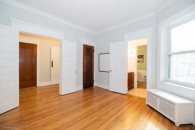 $375,000 | 5707 South Blackstone Avenue, Unit 2, Chicago, IL 60637