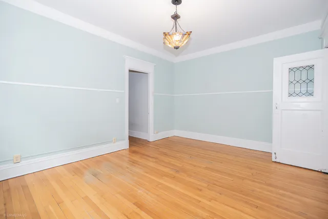 $375,000 | 5707 South Blackstone Avenue, Unit 2, Chicago, IL 60637