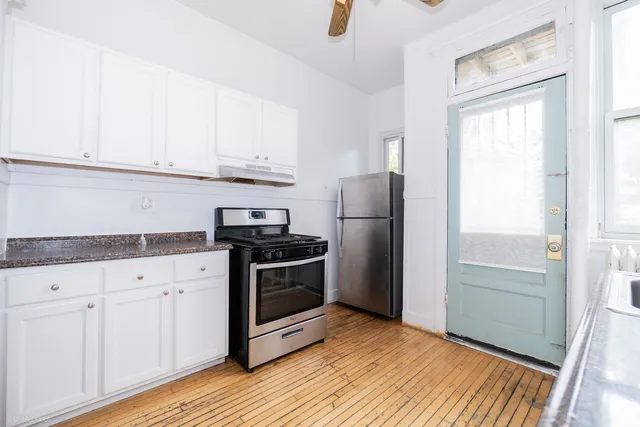 $375,000 | 5707 South Blackstone Avenue, Unit 2, Chicago, IL 60637