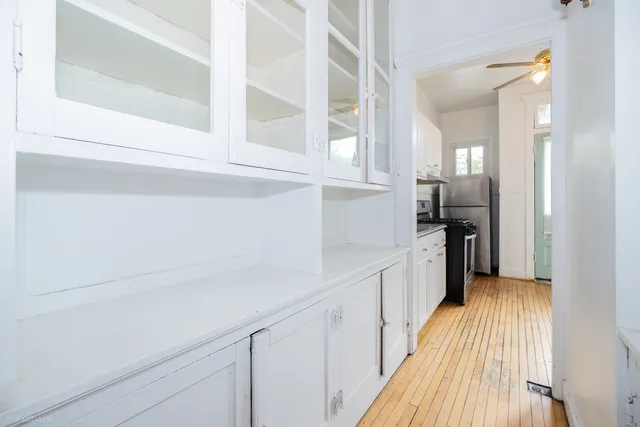 $375,000 | 5707 South Blackstone Avenue, Unit 2, Chicago, IL 60637