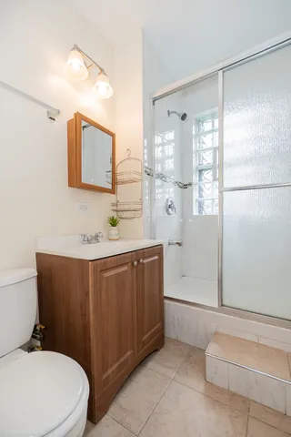 $375,000 | 5707 South Blackstone Avenue, Unit 2, Chicago, IL 60637