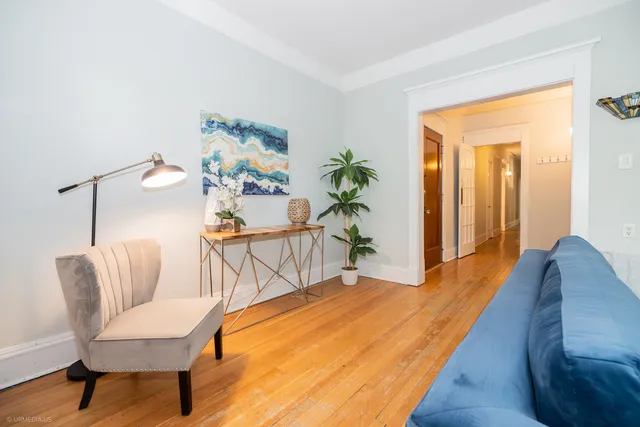 $375,000 | 5707 South Blackstone Avenue, Unit 2, Chicago, IL 60637