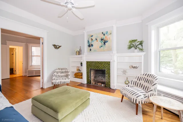 $375,000 | 5707 South Blackstone Avenue, Unit 2, Chicago, IL 60637