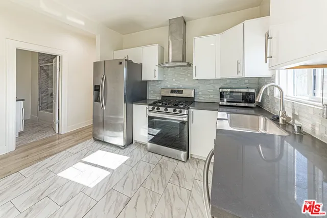 $1,899,000 | 801 North Alexandria Avenue, Los Angeles, CA 90029