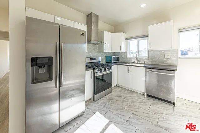 $1,899,000 | 801 North Alexandria Avenue, Los Angeles, CA 90029
