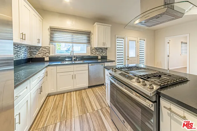 $1,899,000 | 801 North Alexandria Avenue, Los Angeles, CA 90029