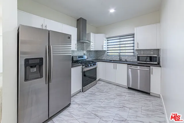 $1,899,000 | 801 North Alexandria Avenue, Los Angeles, CA 90029