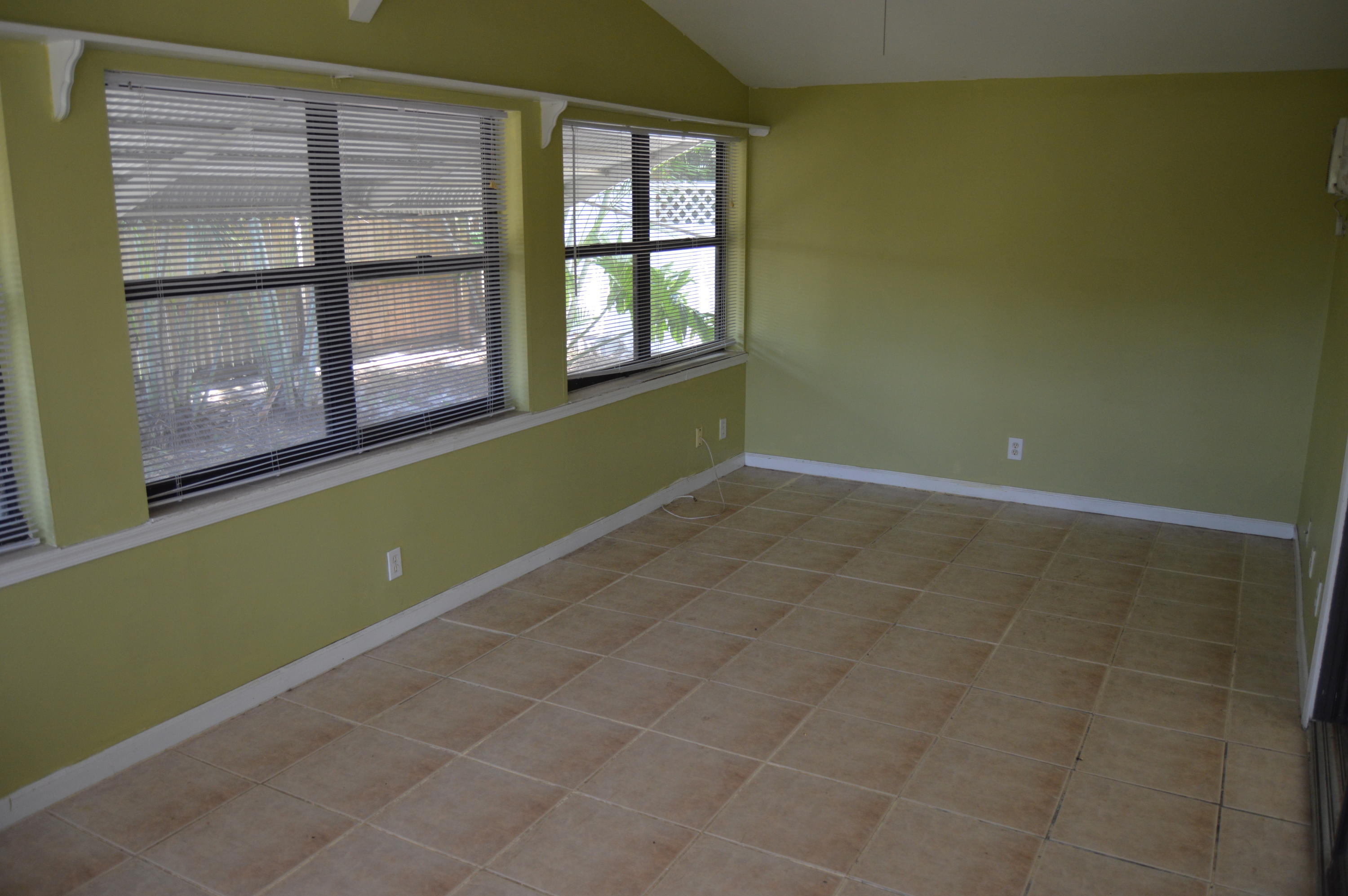 3480 Harbor Road North Jupiter, FL 33469 - Photo 7 of 18 DSC_0305