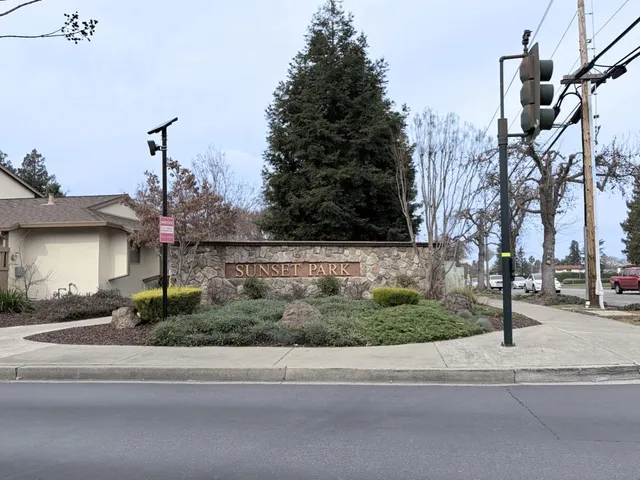 $3,295 | 1975 Olmo Way, Walnut Creek, CA 94598