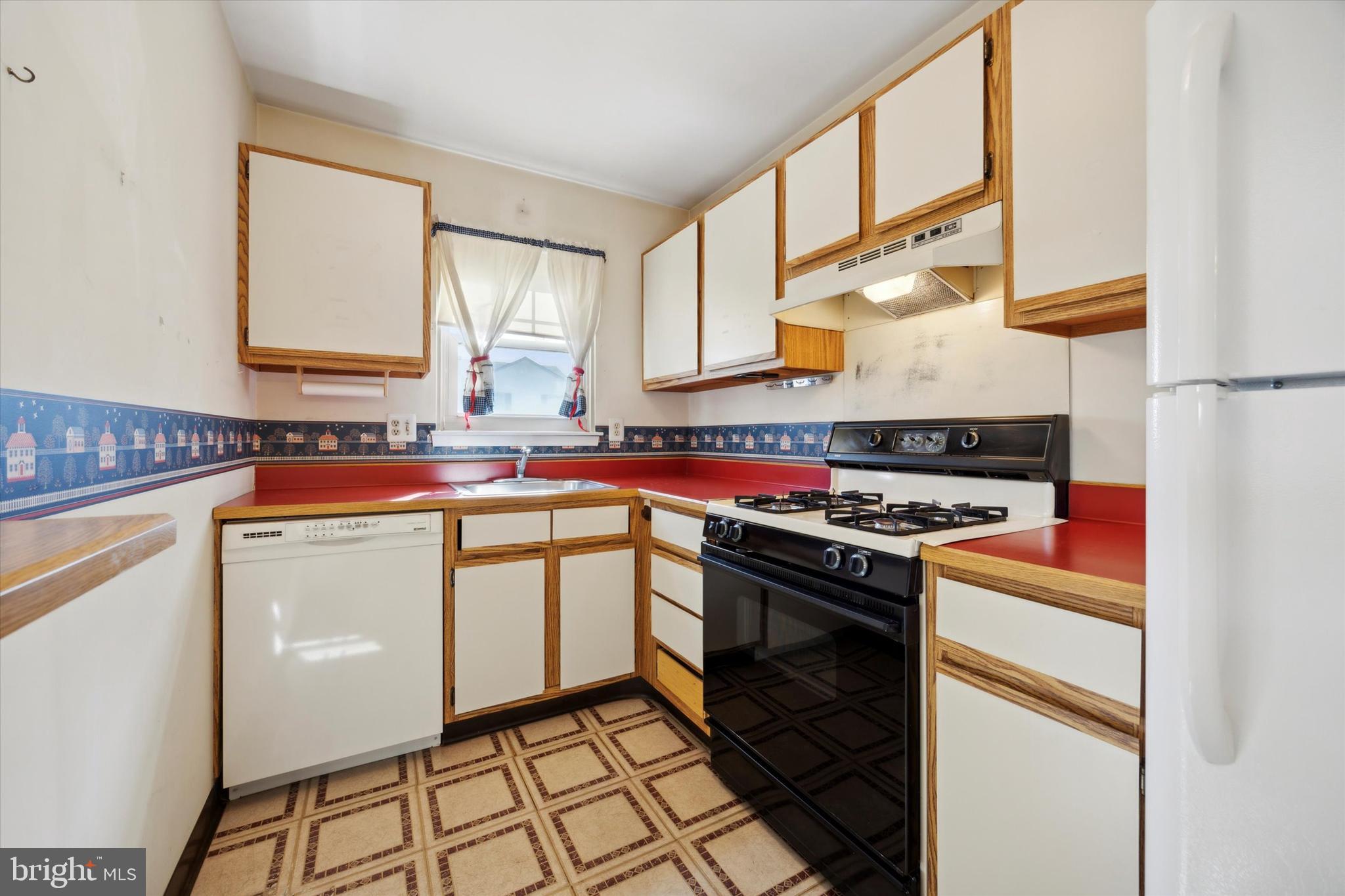 9394 Neil Road, Unit A Philadelphia, PA 19115 - Photo 8 of 25 Gallery Image 8
