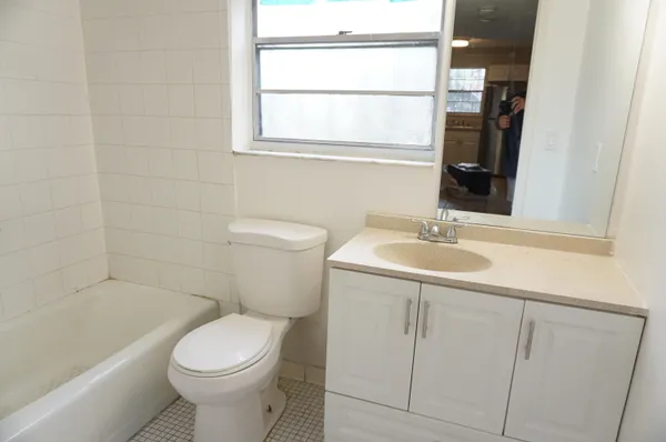 $1,450 | 4700 Gardenette Street, Unit 2, West Palm Beach, FL 33415