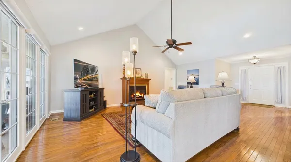 $825,000 | 461 Patricia Drive, New Concord, KY 42076