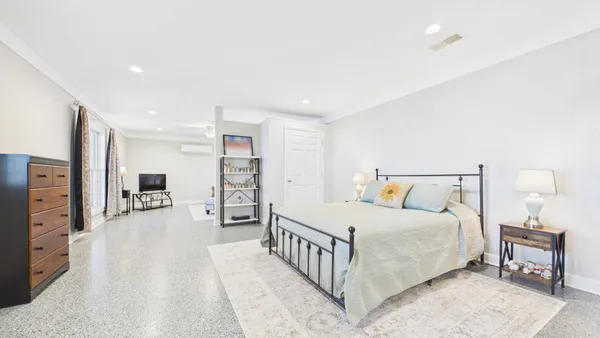 $825,000 | 461 Patricia Drive, New Concord, KY 42076