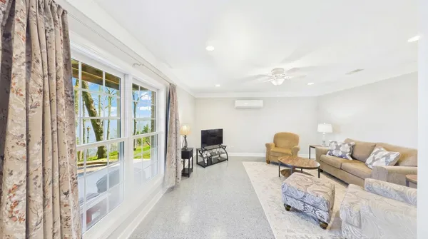 $825,000 | 461 Patricia Drive, New Concord, KY 42076