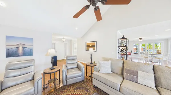 $825,000 | 461 Patricia Drive, New Concord, KY 42076