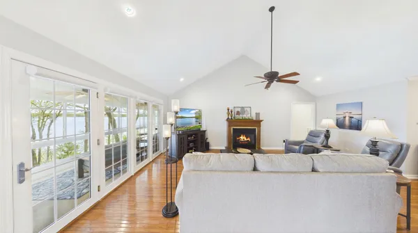 $825,000 | 461 Patricia Drive, New Concord, KY 42076