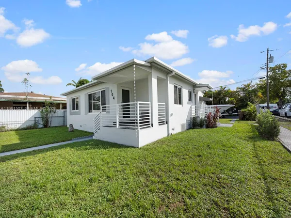 $3,500 | 104 East 58th Street, Unit 1, Hialeah, FL 33013