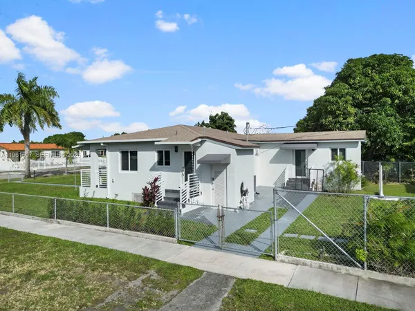 $3,500 | 104 East 58th Street, Unit 1, Hialeah, FL 33013