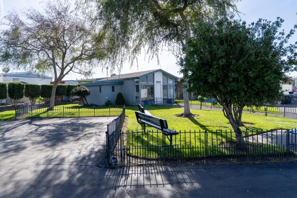 $174,250 | 150 Kern Street, Unit 114, Salinas, CA 93905