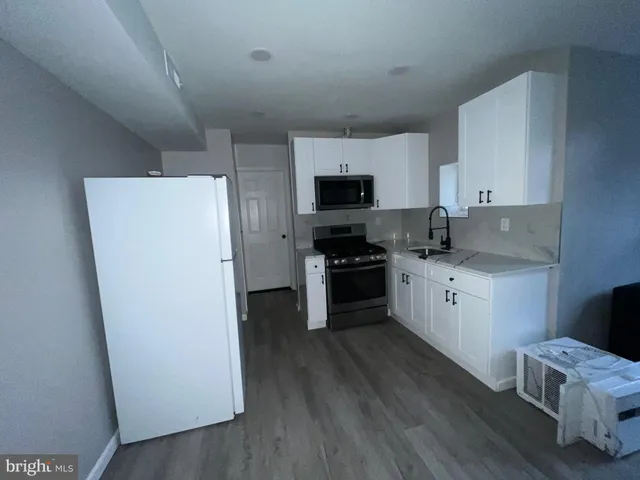 $1,800 | 6413 Buist Avenue, Philadelphia, PA 19142