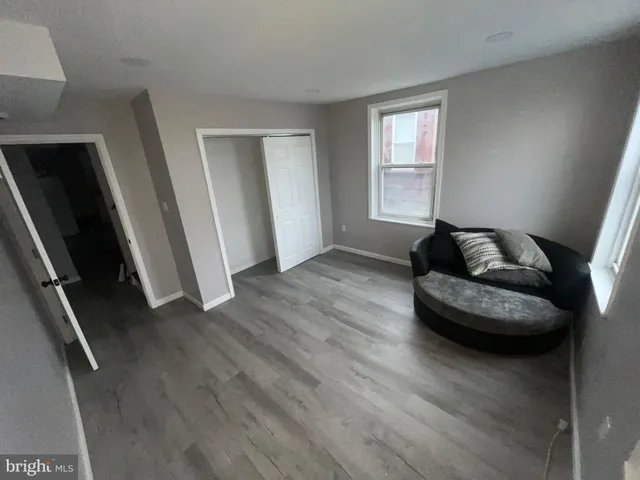 a view of entryway with a front door