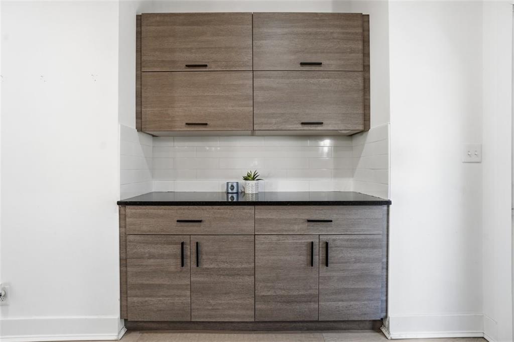 2281 Pryor Road Southwest Atlanta, GA 30315 - Photo 15 of 32