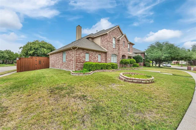 $2,700 | 8101 Freeman Drive, Rowlett, TX 75089