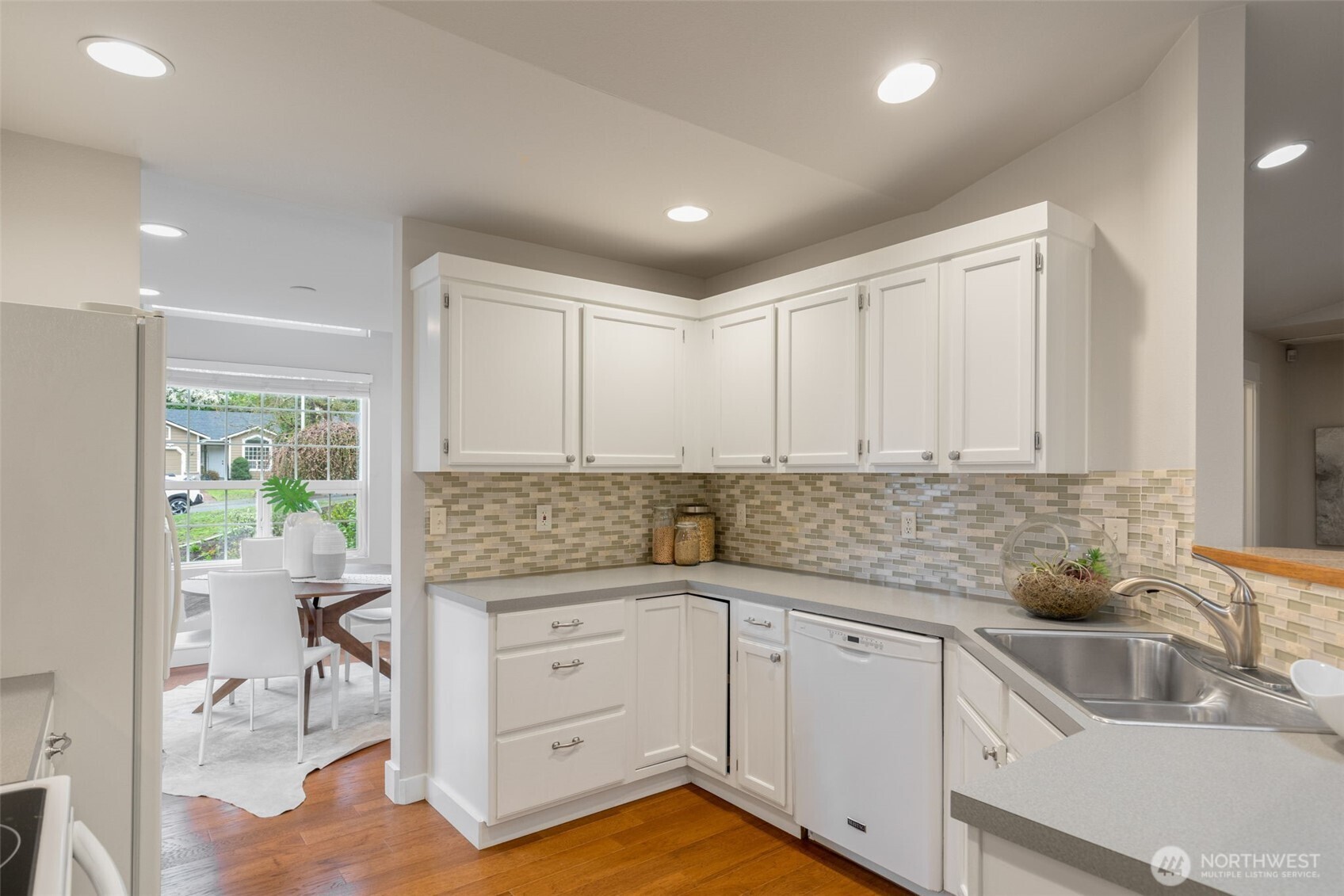 2408 208th Place Southeast Bothell, WA 98021 - Photo 7 of 36