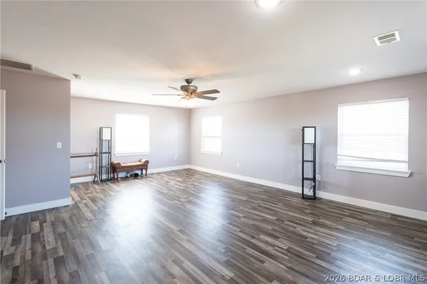 $365,000 | 30170 Hwy U, Crocker, MO 65452