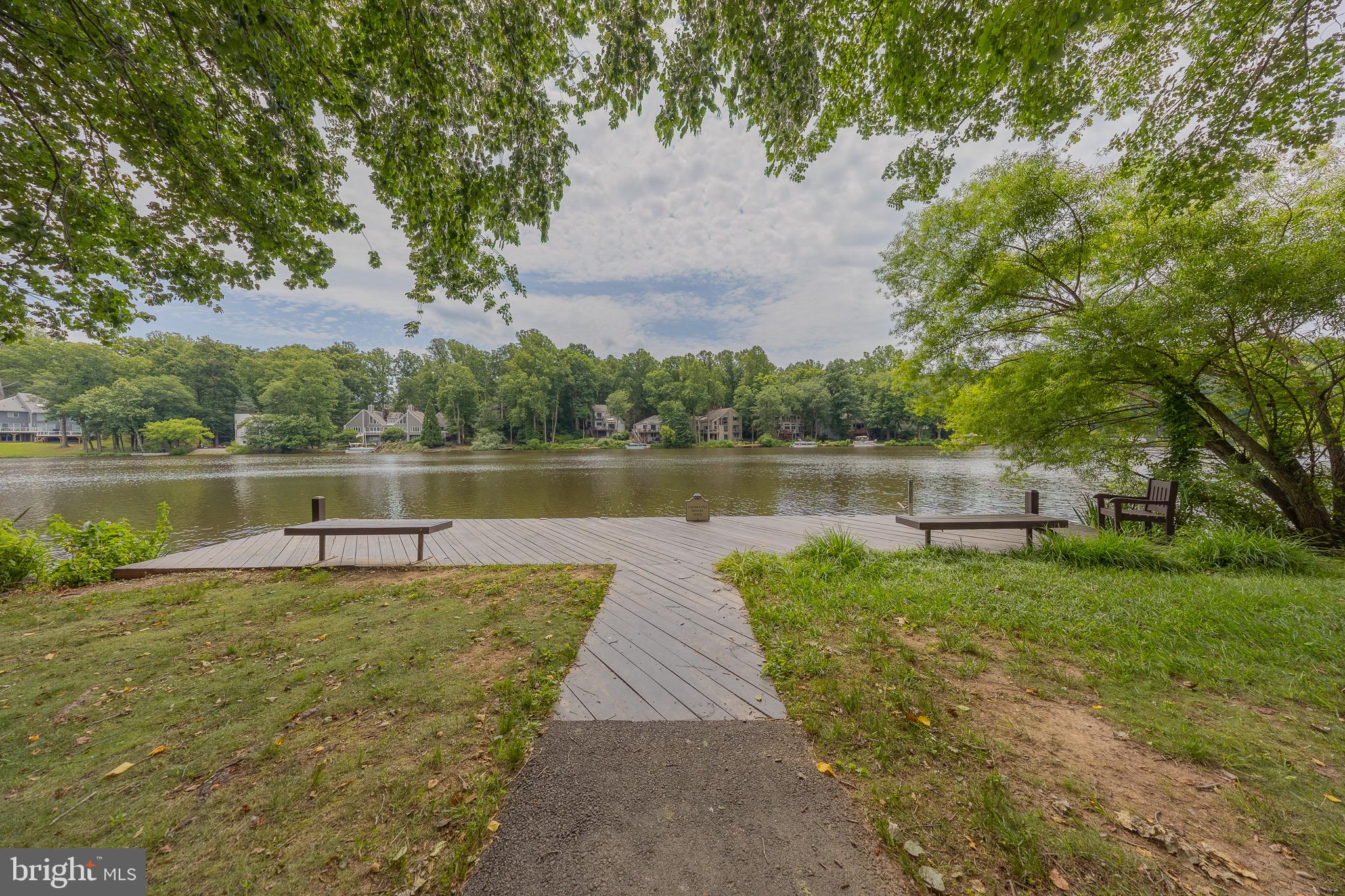 2201 Cedar Cove Court Reston, VA 20191 - Photo 2 of 5