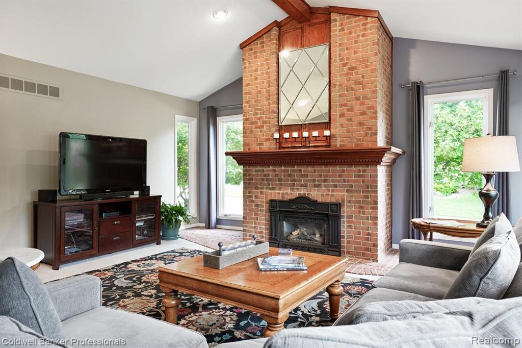 3681 Newcastle Drive Rochester Hills, MI 48306 - Photo 16 of 40