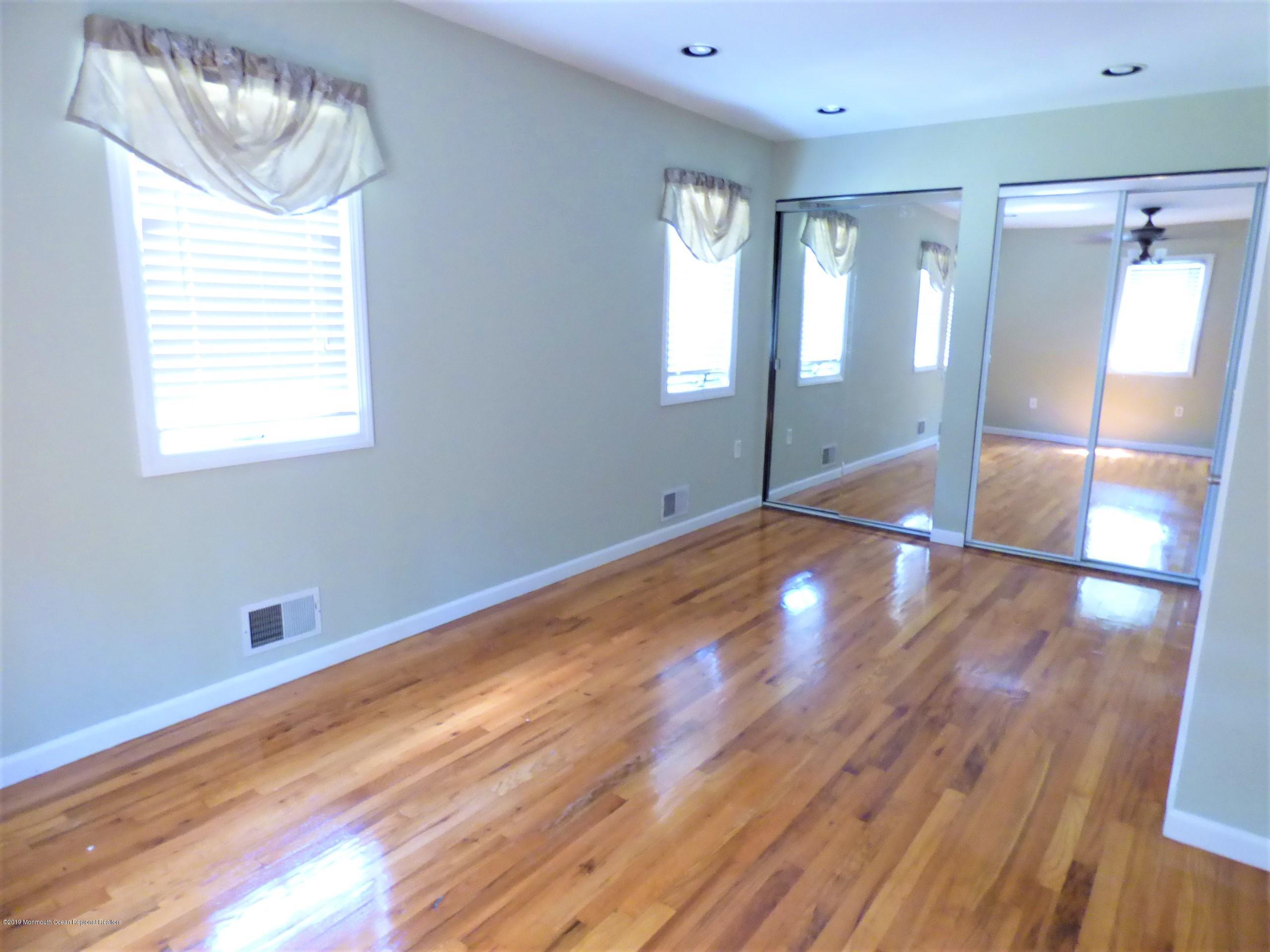1255 Aldrich Road Jackson, NJ 08527 - Photo 10 of 25 1255 Aldrich 9
