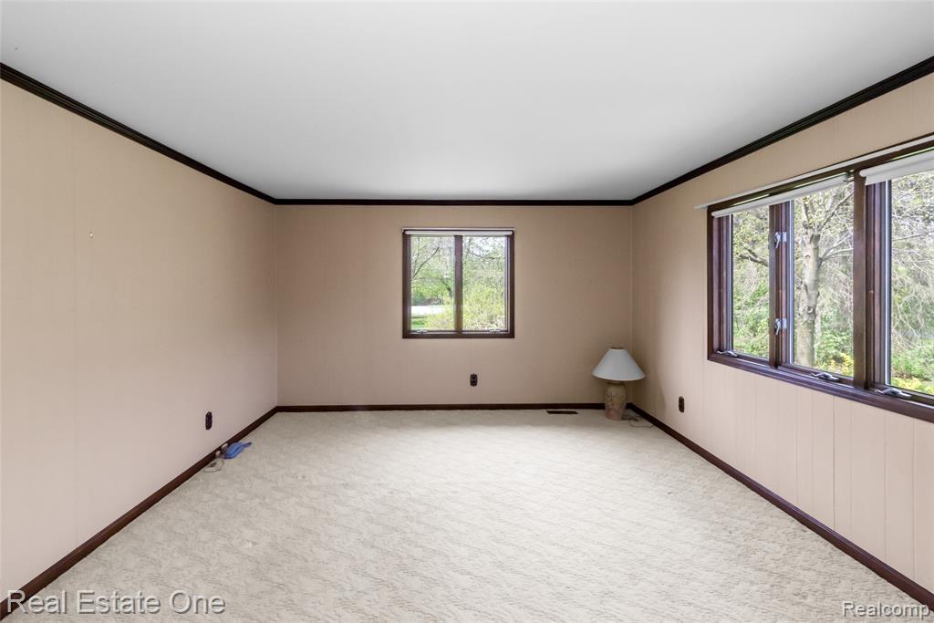 9050 Earhart Road South Lyon, MI 48178 - Photo 26 of 55