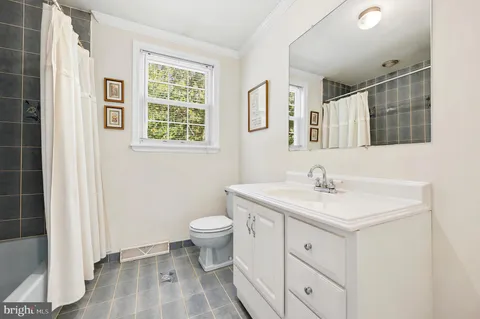 $799,900 | 736 Summit Avenue, Philadelphia, PA 19128