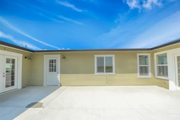 $999,990 | 8481 Big Foot Road, Melba, ID 83641