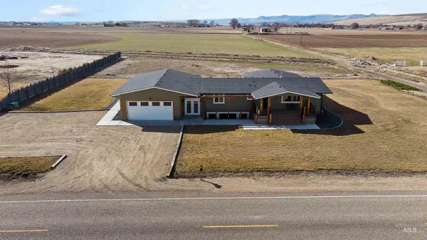 $999,990 | 8481 Big Foot Road, Melba, ID 83641