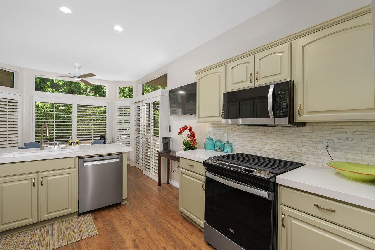 78560 Crystal Falls Road Palm Desert, CA 92211 - Photo 16 of 37 16_11870668_182440_182440-EI-116