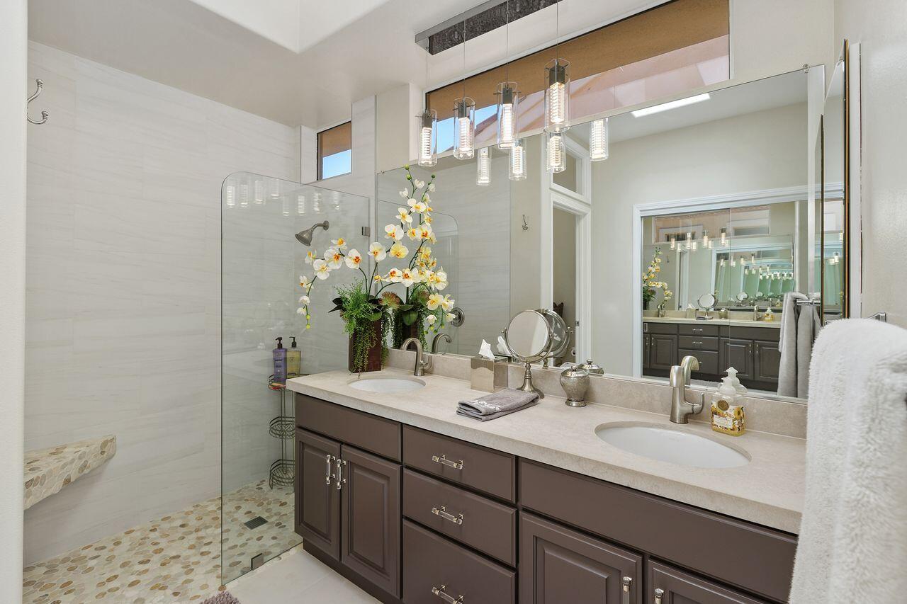 78560 Crystal Falls Road Palm Desert, CA 92211 - Photo 28 of 37 28_11870680_182440_182440-EI-128