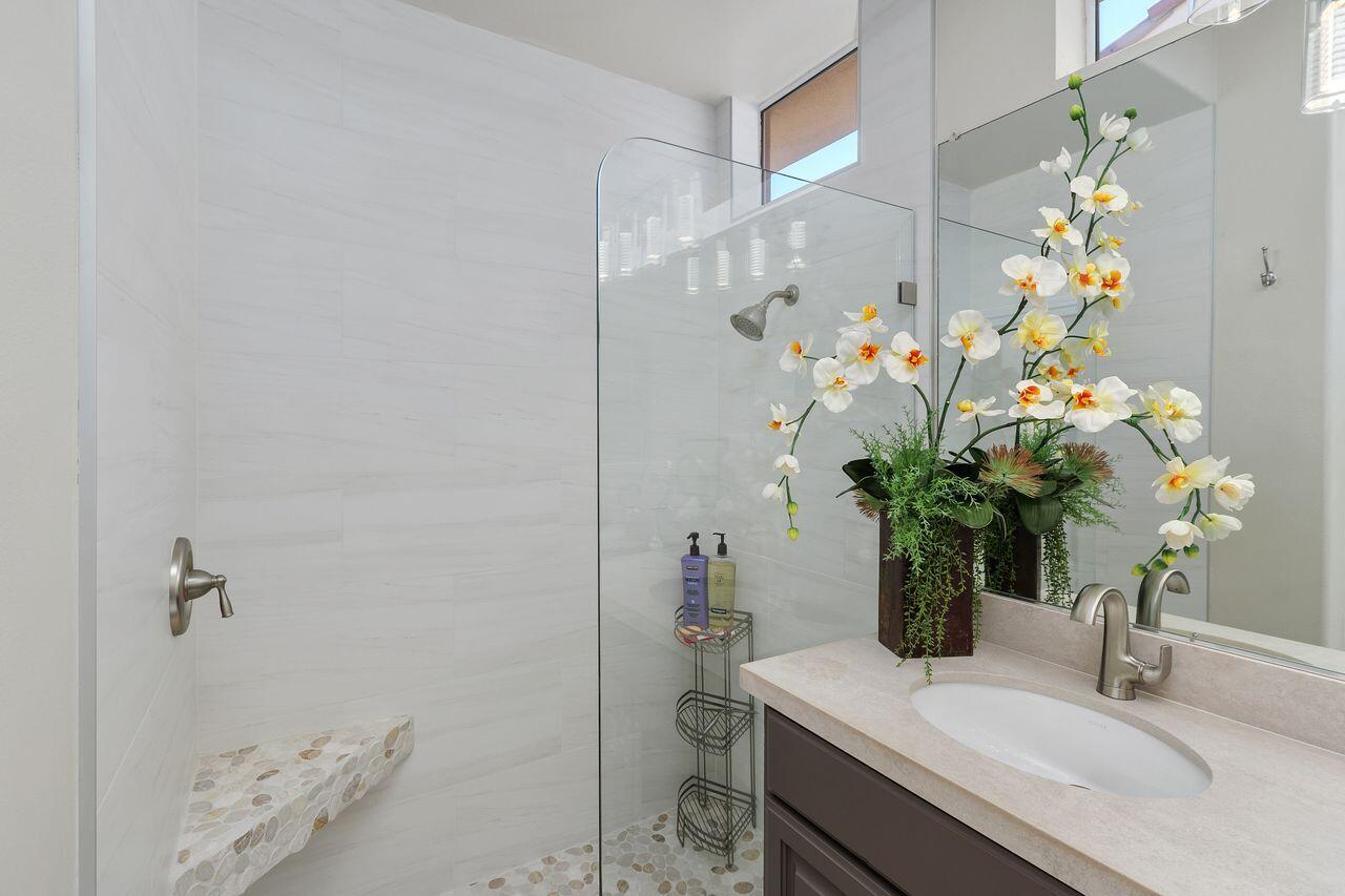 78560 Crystal Falls Road Palm Desert, CA 92211 - Photo 29 of 37 29_11870681_182440_182440-EI-129