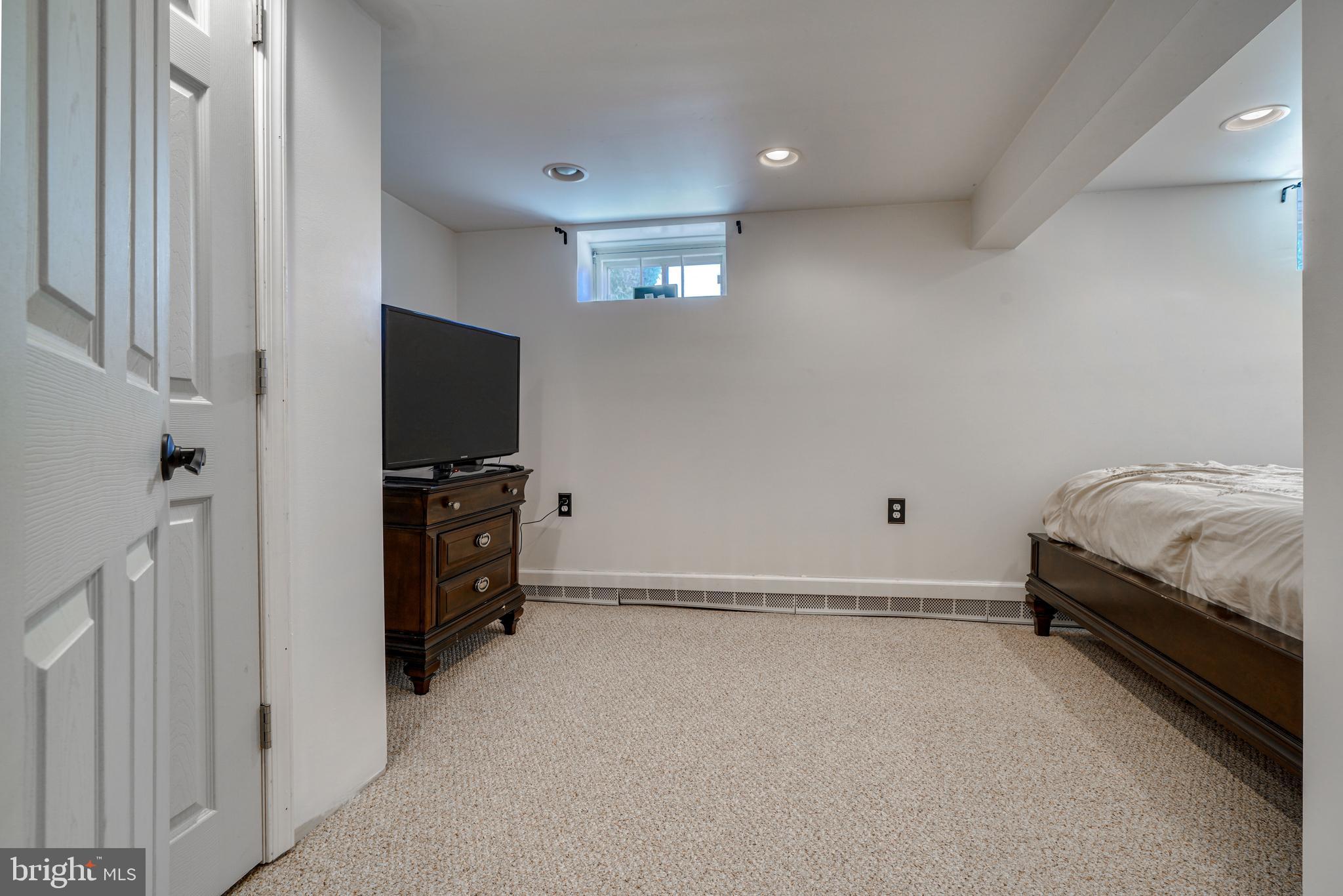 8410 Allison Lane Rosedale, MD 21237 - Photo 44 of 65