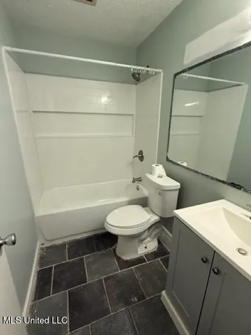 $1,350 | 320 Springdale Circle, D'Iberville, MS 39540