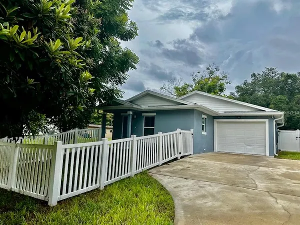 $1,650 | 1415 South Adelle Avenue, Unit B, DeLand, FL 32720